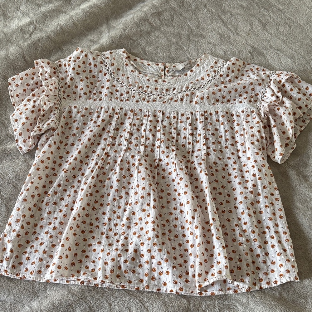 Loft flowy top